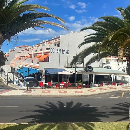 In Ocean Park Ii, Costa Adeje, Tenerife Адехе